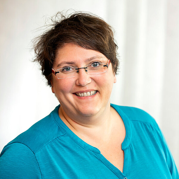Sandra Schultheis Sandra Schultheis
